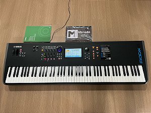 Teclado Sintetizador Yamaha MODX 8 + Pack de Timbres - Produto usado