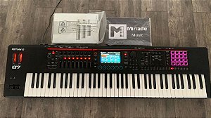 Teclado Workstation Roland Fantom 07 + Pack de Timbres - Produto Seminovo