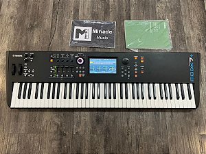 Teclado Sintetizador Yamaha MODX 7+ Plus - Produto Seminovo