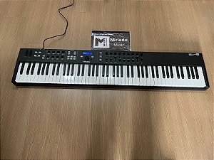 Controlador MIDI USB Arturia Keylab Essential 88 - Produto Seminovo