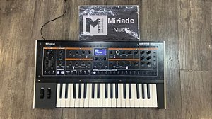 Teclado Sintetizador Jupiter XM - Produto Seminovo