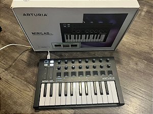Controlador USB Arturia MiniLab MK II + Caixa e Cabo USB - Prouto Seminovo
