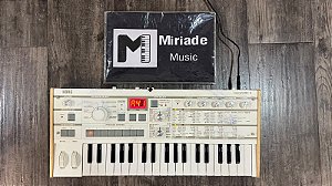 Sintetizador Analógico Korg MicroKorg S - Edição Especial - Produto Seminovo