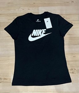 Camiseta Nike Essential Feminina
