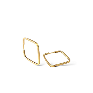 BRINCO QUADRADO 02 EM OURO 18K