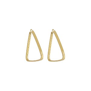 BRINCO EM OURO CHATO TRIANGULAR 28 MM