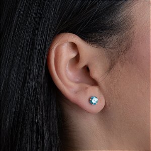 Brinco com Tarraxa Ponto de Luz Zircônia Azul Claro 6mm em Ouro 18k