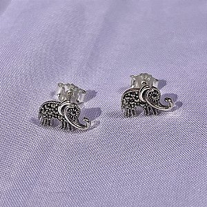 Brinco de prata elefante com macacita