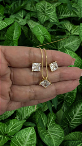 Conjunto Clássico Quadrado - Elegância e Estilo