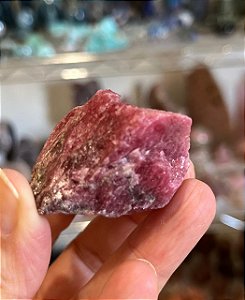 Rodonita bruta