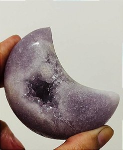 Lua em ametista com drusa