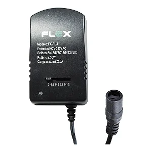 Fonte Universal 7 Plugs 3/4,5/6/7,5/9/12 Volts 2,5A X-Cell FX-FU.4
