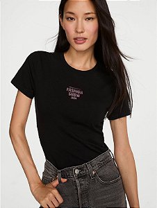 PRÉ VENDA Camiseta Fashion Show 2026 Victoria's Secret