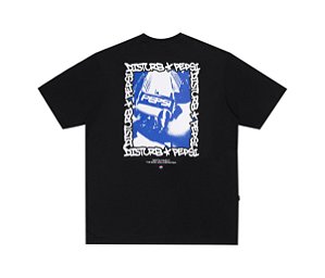 Camiseta Disturb x Pepsi Drinking City Tee in Black