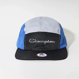 Boné Champion 5 Panel Micro Script Outline Black Concrete