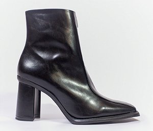 Bota Madri Preta