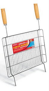 GRELHA COM CABO DE MADEIRA 68 X 51 CM