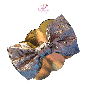 Laço LETÍCIA - Mod. Festa / Dourado 12cm x 6,5 cm