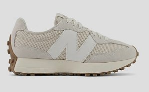 Tênis New Balance  Bege Claro