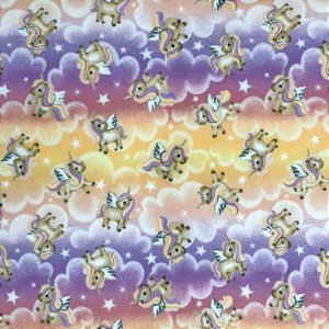TECIDO MICROSOFT PETTENATI ESTAMPADO | 1m X 1,63m | UNICORNIO AMARELO/ ROXO 02369G
