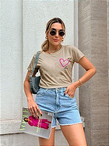 T-SHIRT CORAÇÃO WITH DTF BEGE