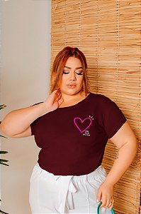 T-SHIRT PLUS SIZE CORAÇÃO WITH DTF MARSALA
