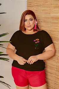 T-SHIRT PLUS SIZE FLORES CLEMATIS DTF CHOCOLATE XG