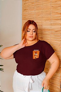 T-SHIRT PLUS SIZE ANSIEDADE DIVERTIDAMENTE DTF MARSALA XG
