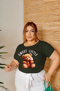 T-SHIRT PLUS SIZE URSINHO SWEET DTF VERDE MILITAR XG