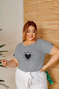T-SHIRT PLUS SIZE CORAÇÕES DTF CINZA XG