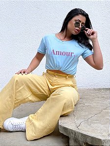T-SHIRT AMOUR. DTF AZUL BEBÊ