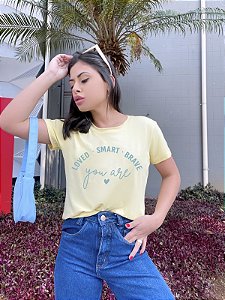 T-SHIRT YOU ARE LOVED DTF AMARELO BEBÊ