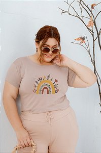 T-SHIRT PLUS SIZE ARCO-IRIS BOHO DTF BEGE XG