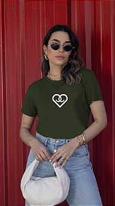 T-SHIRT CORAÇÃO CHANEL DTF VERDE MILITAR