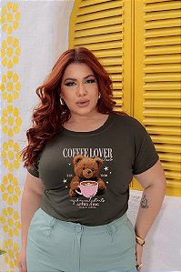 T-SHIRT PLUS SIZE COFFEE LOVER URSO DTF VERDE MILITAR XG