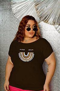 T-SHIRT PLUS SIZE SPREAD ARCO-IRIS DTF CHOCOLATE XG