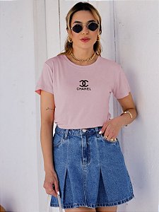 T-SHIRT CHANEL DTF ROSA BEBÊ