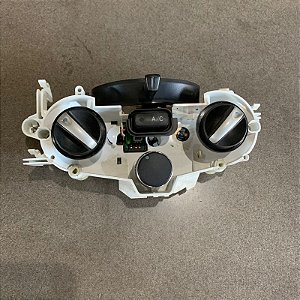 COMANDO AR CONDICIONADO TOYOTA ETIOS 2015 CODIGO TOYOTA A2C84833700