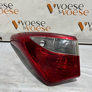 LANTERNA TRASEIRA ESQUERDA HYUNDAI HB20 2016 CODIGO HYUNDAI 924011S000 ( POSSUI RISCOS )