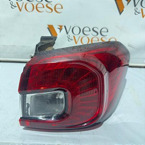 LANTERNA TRASEIRA DIREITA FIAT ARGO DRIVE 2022 ORIGINAL MOPAR 49420745 (POSSUI AVARIAS)