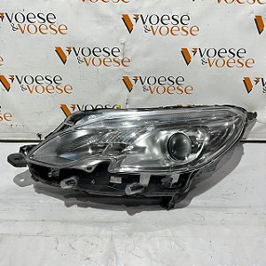 FAROL ESQUERDO PEUGEOT 2008 GRIFFE 2017 PEUGEOT 9801792580 C/ DETALHE (USADO ORIGINAL)