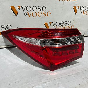 LANTERNA TRASEIRA ESQUERDA TOYOTA COROLLA XEI 2017 ORIGINAL TOYOTA ( POSSUI DETALHES )