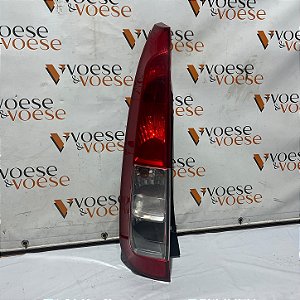 LANTERNA TRASEIRA ESQUERDA FORD FIESTA HATCH 2009 CODIGO FORD 7S6513A603AB