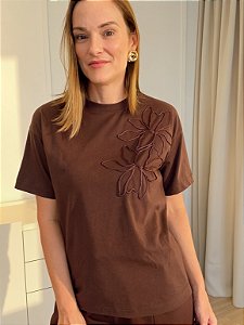 Tshirt Flor Bordada