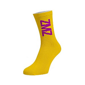 MEIA MOSTARDA/ LOGO ROXO ZMZ