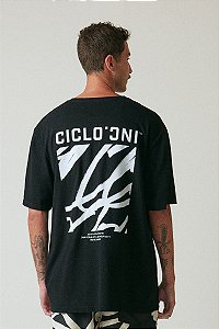 T-SHIRT STREET ART