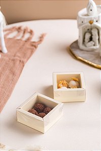 Caixa para 4 doces - Coleção Ele Vive (20 unidades)