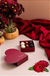 Caixa Coração para 6 Doces - Coleção Encanto Bordô (20 unidades)
