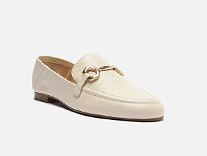 Mocassim Arezzo Off-White Bridão Metálico Luma
