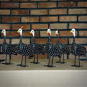 Kit 6 Galinhas Dangola Artesanais Em Madeira - Decorativas Preto